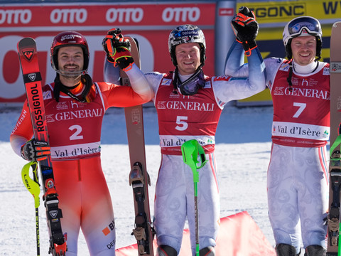 Meillard 2e du slalom de Val d'Isère, victoire pour Haugan
