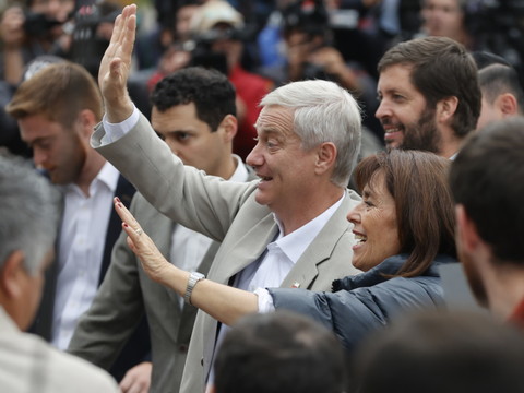L'extrémiste de droite José Antonio Kast élu président du Chili