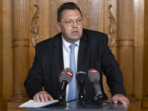 Une commission soutient le mandat de négociations avec Washington