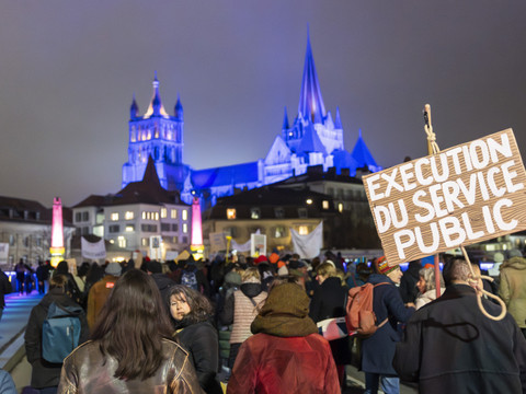Fonction publique VD: 5000 manifestants à Lausanne