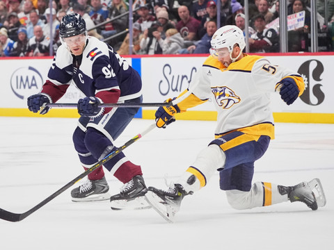 NHL: Troisième but de Moser cette saison, deux assists pour Josi