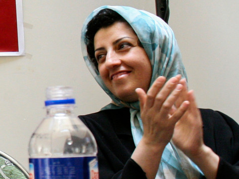 L'Iran refuse un examen médical indépendant pour Narges Mohammadi