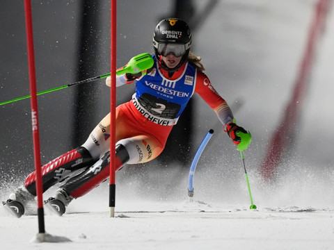 Slalom de Courchevel: Rast derrière l'intouchable Shiffrin