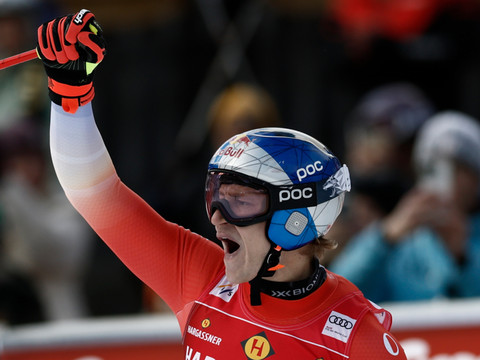 Descente de Val Gardena: Odermatt tient sa 50e victoire