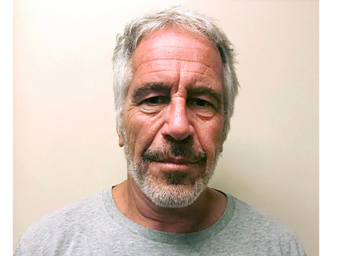 Des démocrates US publient de nouvelles photos liées à Epstein