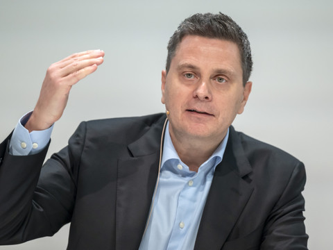 Roche veut une augmentation du prix des médicaments