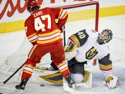 Des victoires mais peu de points pour les Suisses en NHL