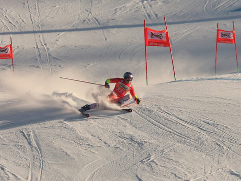 Géant d'Alta Badia: Schwarz s'impose, Odermatt seulement 6e