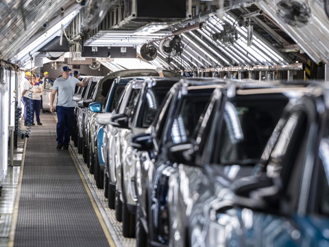 Automobile: 5e mois consécutif de hausse des ventes dans l'UE