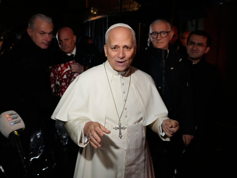 Le pape demande une trêve d'un jour pour Noël dans le monde entier