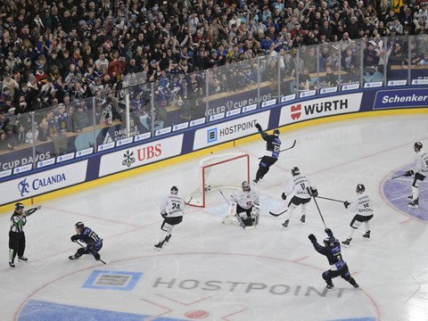 Coupe Spengler: Fribourg bat Sparta Prague 5-1