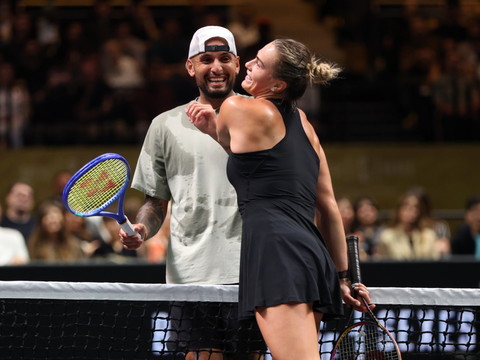 Kyrgios gagne la 