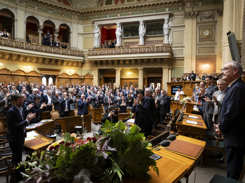 Seuls 27% des parlementaires déclarent tous leurs revenus