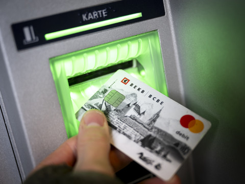 Bancomat attaqué dans le centre commercial Migros à Marin (NE)
