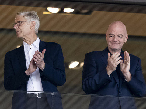 La FIFA songe à adapter la règle du hors-jeu