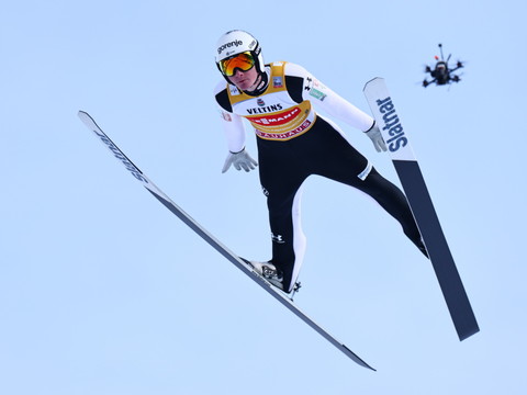 Domen Prevc remet ça à Garmisch, Deschwanden 10e