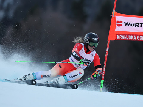 Géant de Kranjska Gora: Rast en tête après la 1re manche