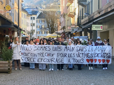 Monthey (VS): un cortège pour afficher sa solidarité