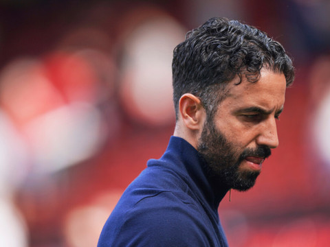 L'entraîneur de Manchester United Ruben Amorim limogé