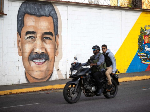 Le Conseil fédéral bloque les éventuels avoirs de Nicolas Maduro