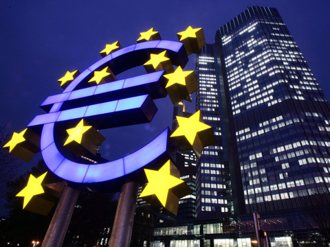 Zone euro: l'inflation ralentit en décembre, à 2% sur un an