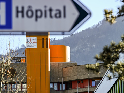 Crans-Montana: diminution du nombre de blessés soignés en Suisse