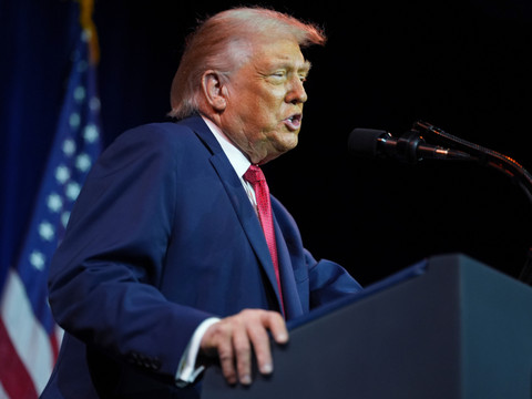 Trump réclame six millions à une procureure qui l'avait poursuivi