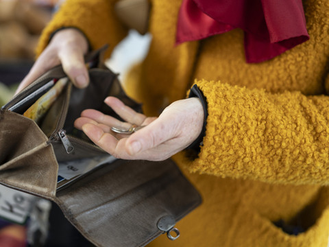 Une année difficile en vue pour les plus pauvres avertit Caritas