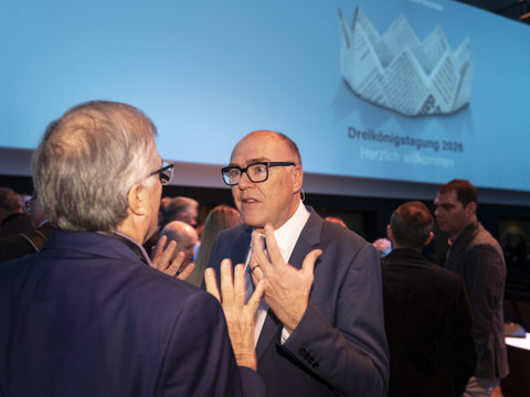 Martin Pfister souligne le rôle des médias face à la désinformation