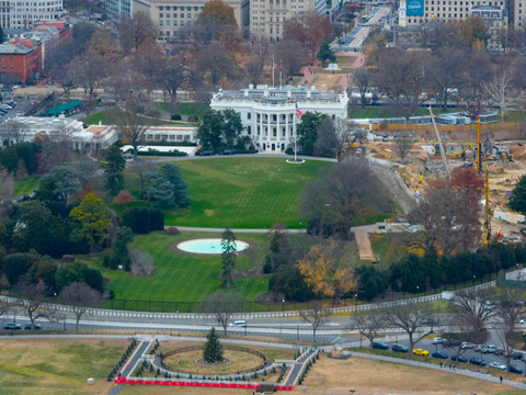 Maison-Blanche: Trump veut construire un étage sur la colonnade