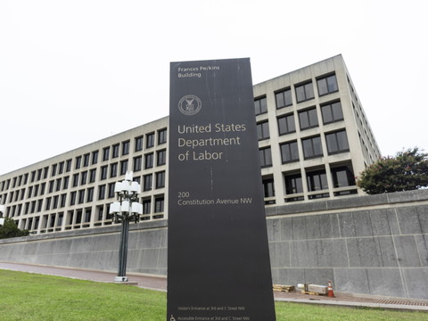 L'emploi américain a terminé 2025 sans feu d'artifice