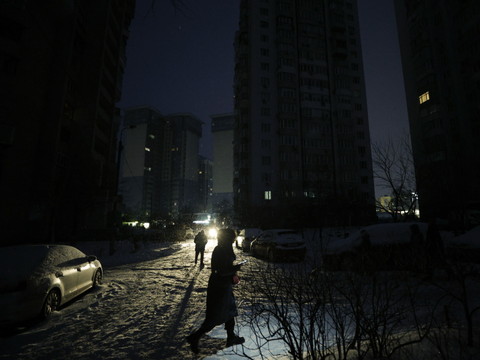 Kiev plongée dans le froid après des frappes russes