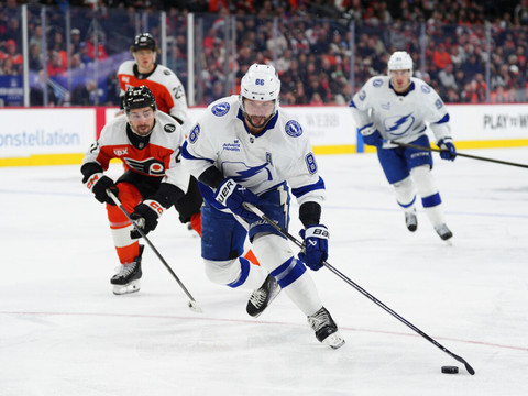 NHL: 10 victoires de suite pour Tampa Bay