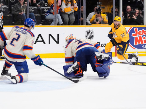 NHL: Roman Josi réalise un doublé avec les Predators