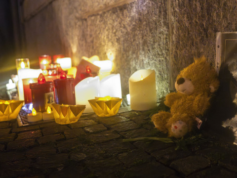Crans-Montana: des personnalités exigent un fonds pour les victimes
