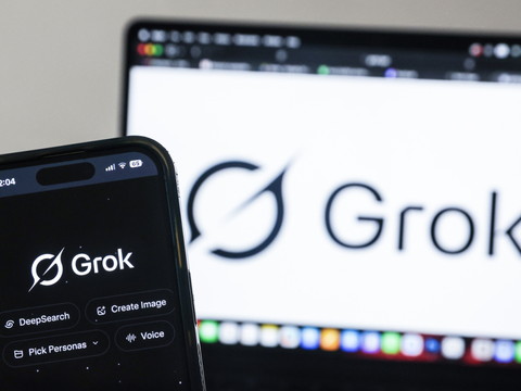 X annonce des mesures pour empêcher l'IA Grok de 