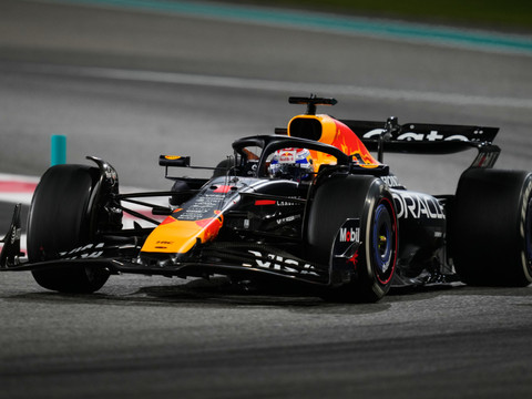 Red Bull dévoile sa nouvelle voiture en grande pompe
