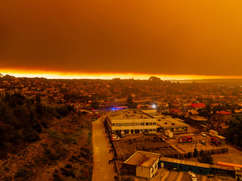 Incendies au Chili : au moins 15 morts et 50'000 personnes évacuées