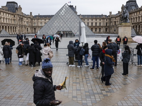 Au Louvre, un mois de conflit social et des 