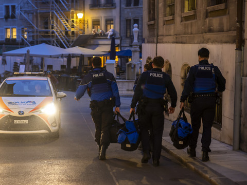 Bandidos et Hells Angels se toisent au procès de la rixe à Genève