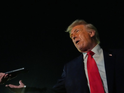 Trump dit avoir invité Poutine à rejoindre le 