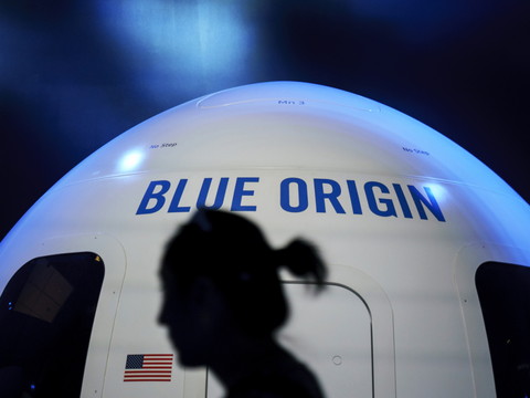 Blue Origin va lancer son réseau Internet par satellites