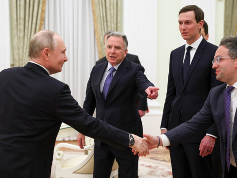 Moscou exige le départ des troupes de Kiev du Donbass