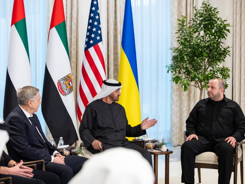 Ukrainiens, Russes et Américains réunis à Abou Dhabi