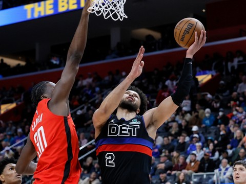 Les Rockets battent le leader de la Conférence Est