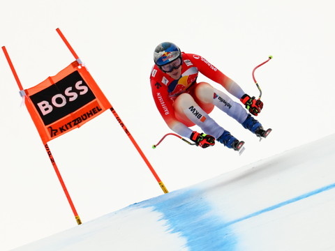 Franzoni prive Odermatt d'une première victoire sur la Streif