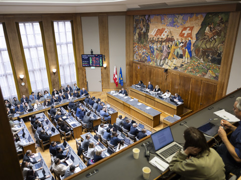 Postulat pour la création d'un établissement cantonal d'assurances