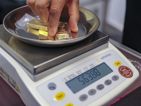 L'or évolue autour des 5080 dollars l'once
