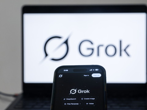 Nouvelle enquête de l'UE à l'encontre de X et de son IA Grok
