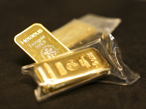 Métaux précieux: l'or poursuit son ascension